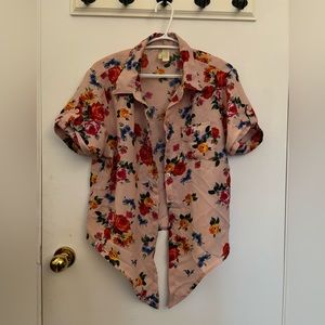 Women’s floral button up crop top